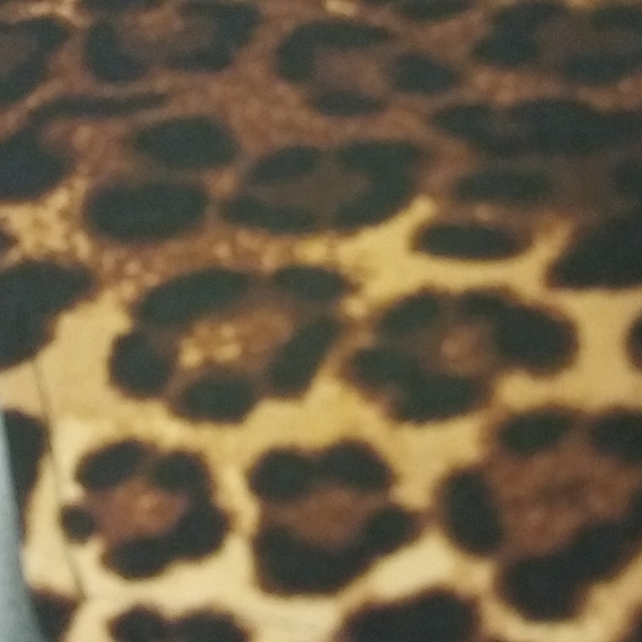 2 PC Suit - Picture 2 of 8